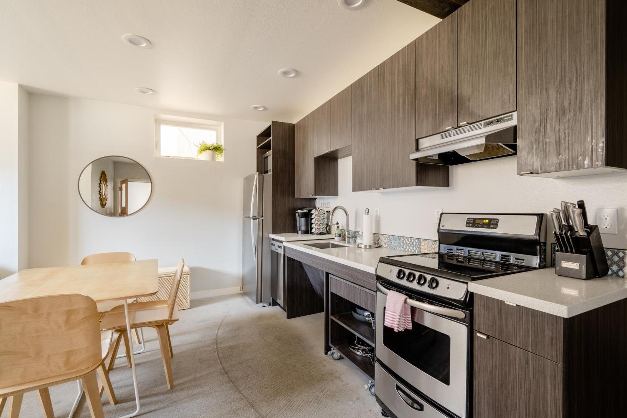 Holiday home Collection - Bohemian Oasis - Food, Coffee & Craft Beer Lovers Portland