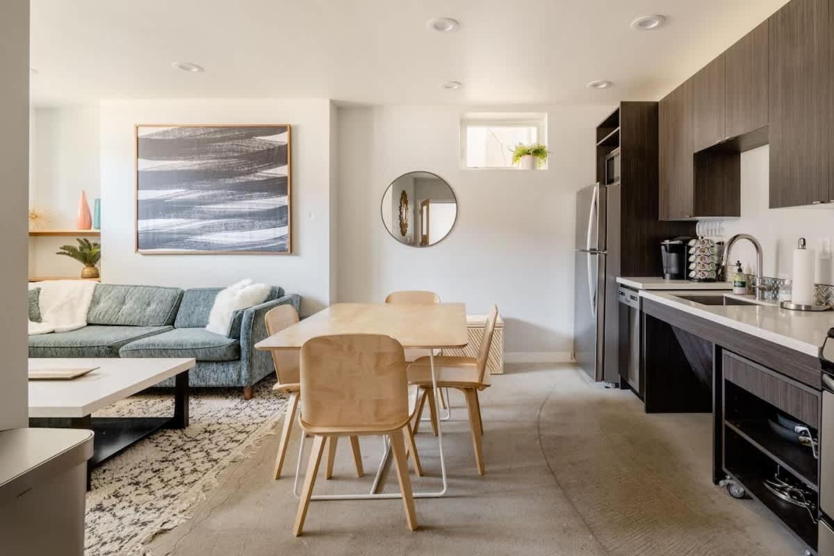 Apartment - Bohemian Oasis - Food, Coffee & Craft Beer Lovers