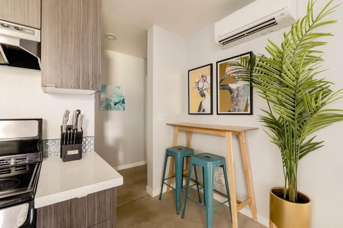 - Bohemian Oasis - Food, Coffee & Craft Beer Lovers Apartment